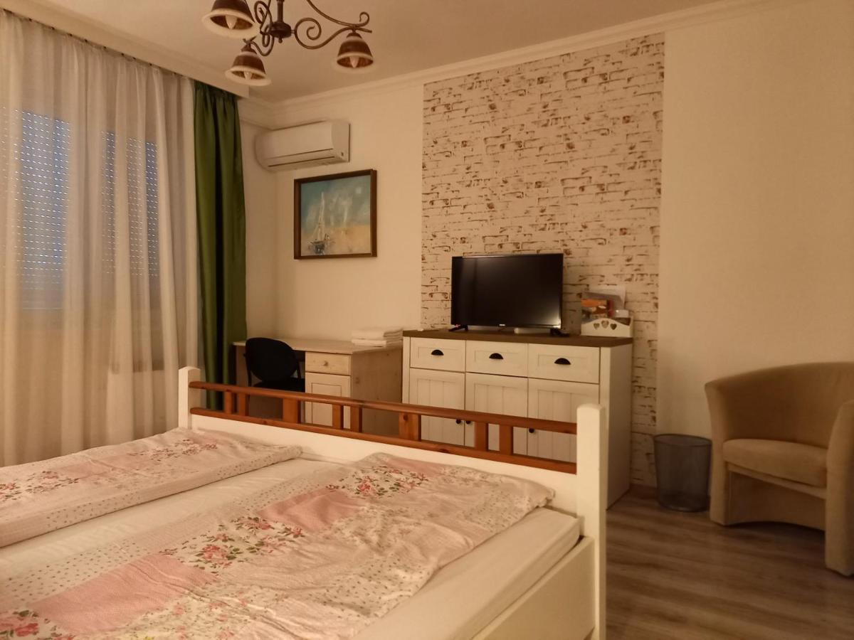 Kardos Apartman Debrecen Luaran gambar